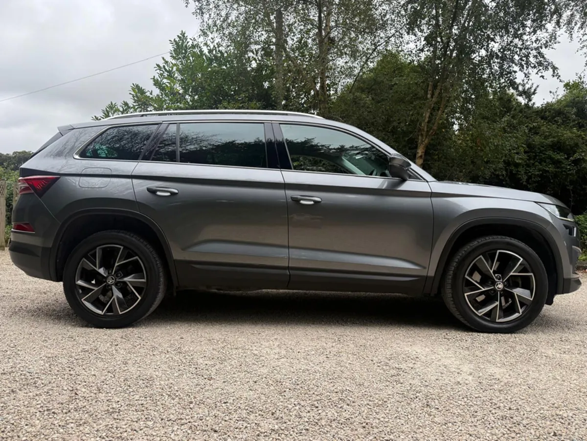 Skoda Kodiaq 7 SEAT STYLE 2.0 TDI DSG 150HP *Huge - Image 4