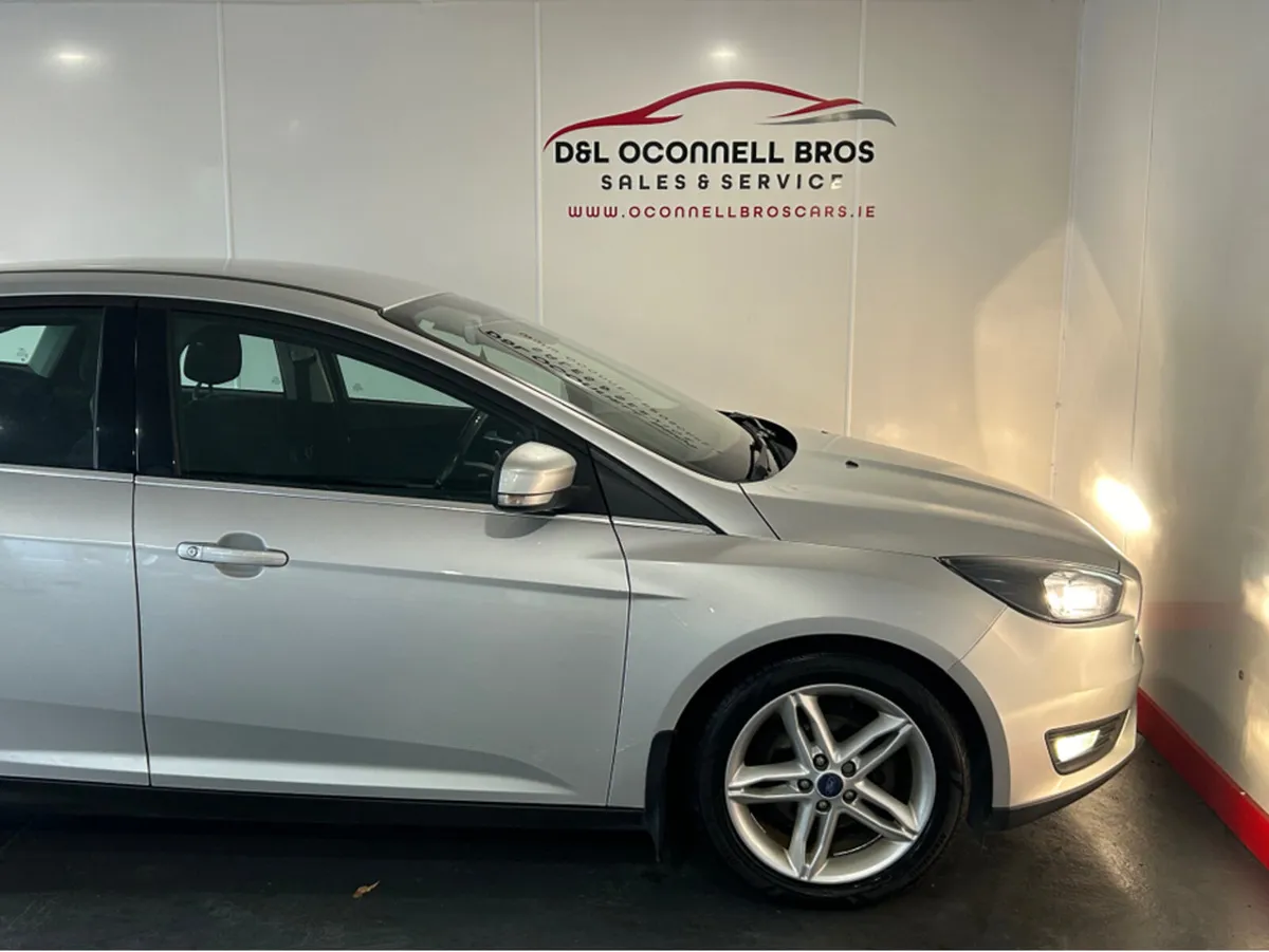 Ford Focus ZETEC 4DR 1.5 TD 95PS 6SPEED - Image 2