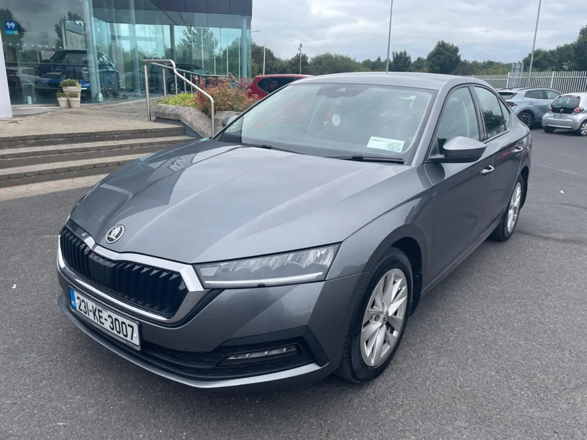 Skoda Octavia AMBITION 2.0 TDI 115HP 5DR (ONLY 40 - Image 2