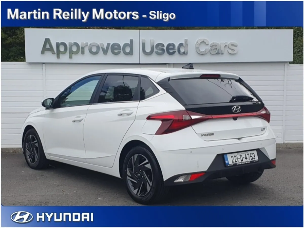 Hyundai i20 Deluxe Plus - Image 3