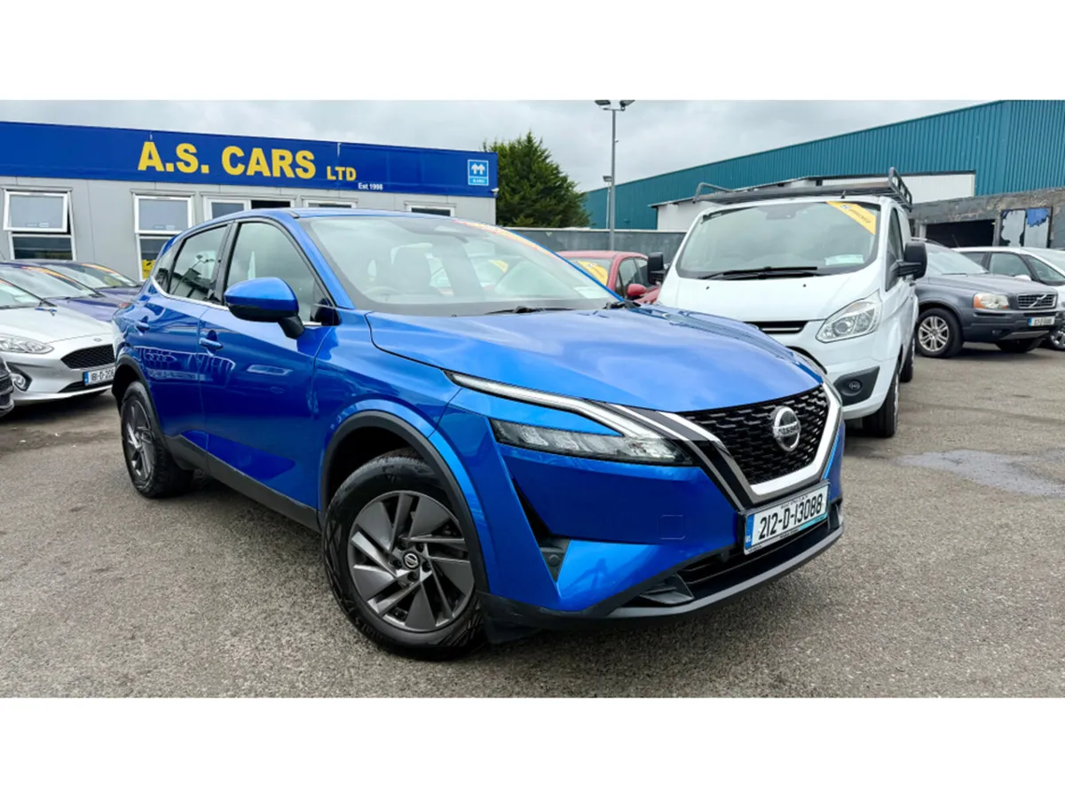 Nissan Qashqai 1.3 SV ** TOP SPEC IRISH CAR **  LO - Image 2