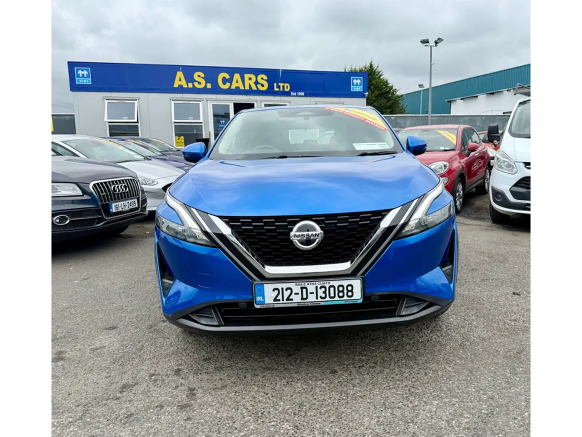 Nissan Qashqai 1.3 SV ** TOP SPEC IRISH CAR **  LO - Image 3