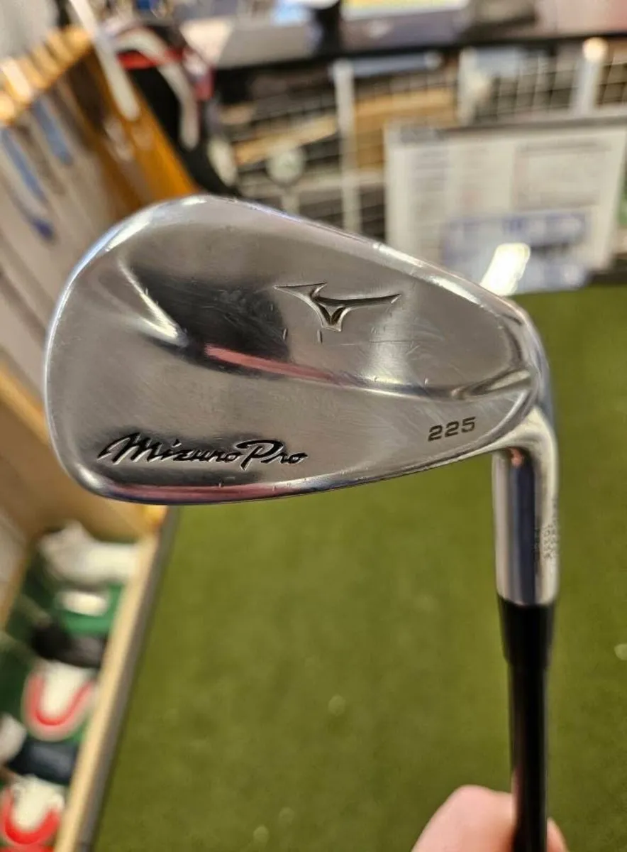 Mizuno Pro 225 Forged Irons - Image 2