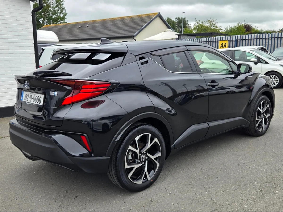 Toyota C-HR (192) 1.8 HYBRID SPORT AUTO - Image 3