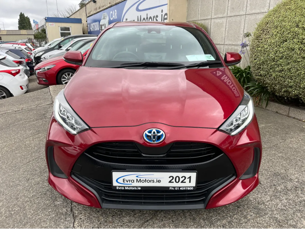 Toyota Yaris Z AUTOMATIC HYBRID 1.5 PETROL //HIGH - Image 2