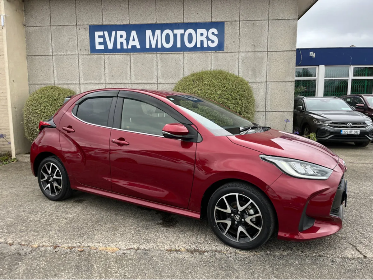 Toyota Yaris Z AUTOMATIC HYBRID 1.5 PETROL //HIGH - Image 3