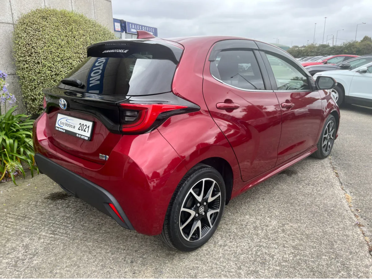 Toyota Yaris Z AUTOMATIC HYBRID 1.5 PETROL //HIGH - Image 4