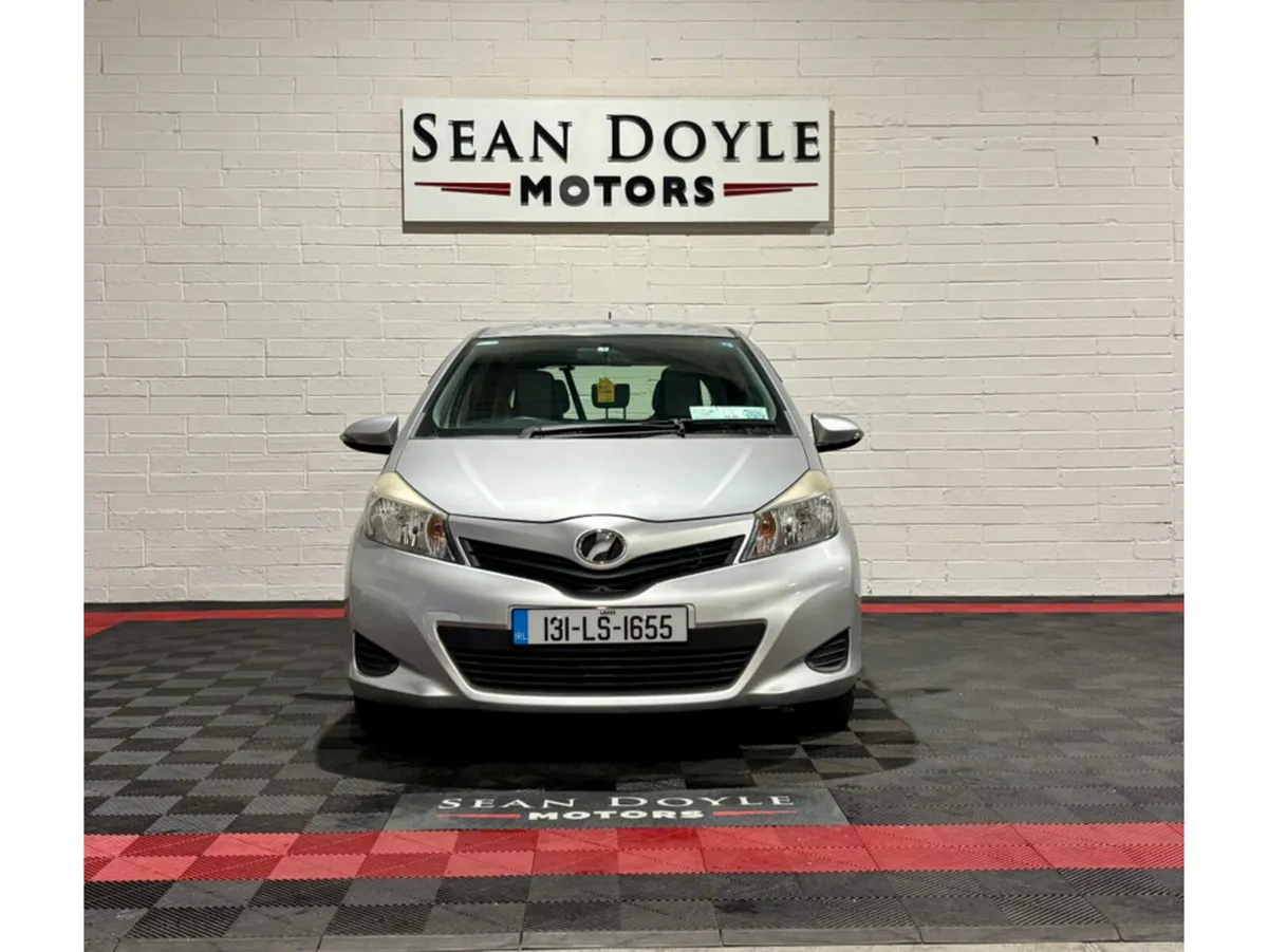 Toyota Yaris Yaris/Vitz 1.0 Petrol AUTO 5DR PUSH S - Image 3