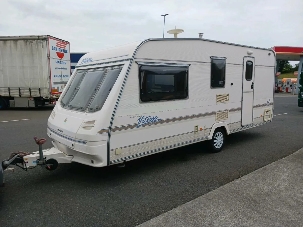 Sterling vitesse caravan 4/5 berth - Image 1