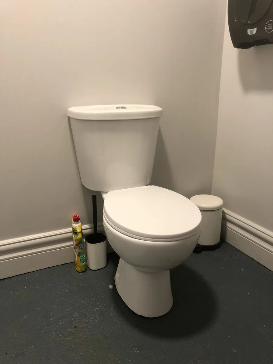 Bathroom Sink x3 and Toilet x3 - Image 2