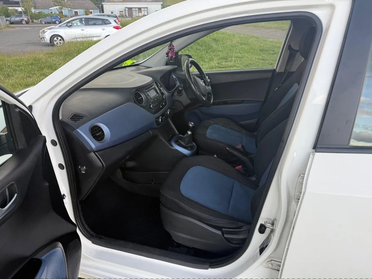 Hyundai i10 2014 - Image 2