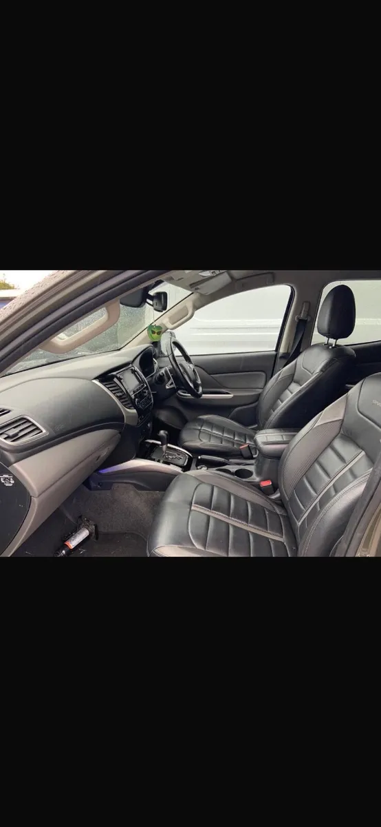 Mitsubishi L200 2017 - Image 2