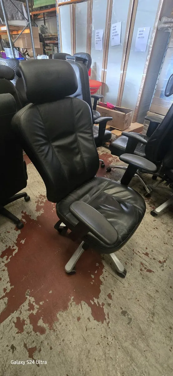 Highback managers leather chairs