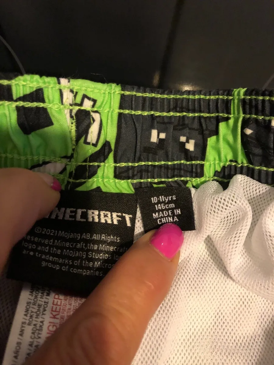 Boys Minecraft shorts age 10/11 €3 - Image 4