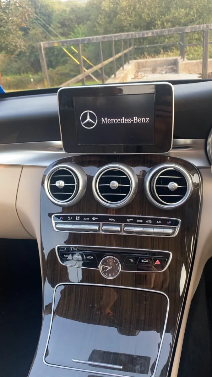 Mercedes-Benz C-Class 2015 - Image 3