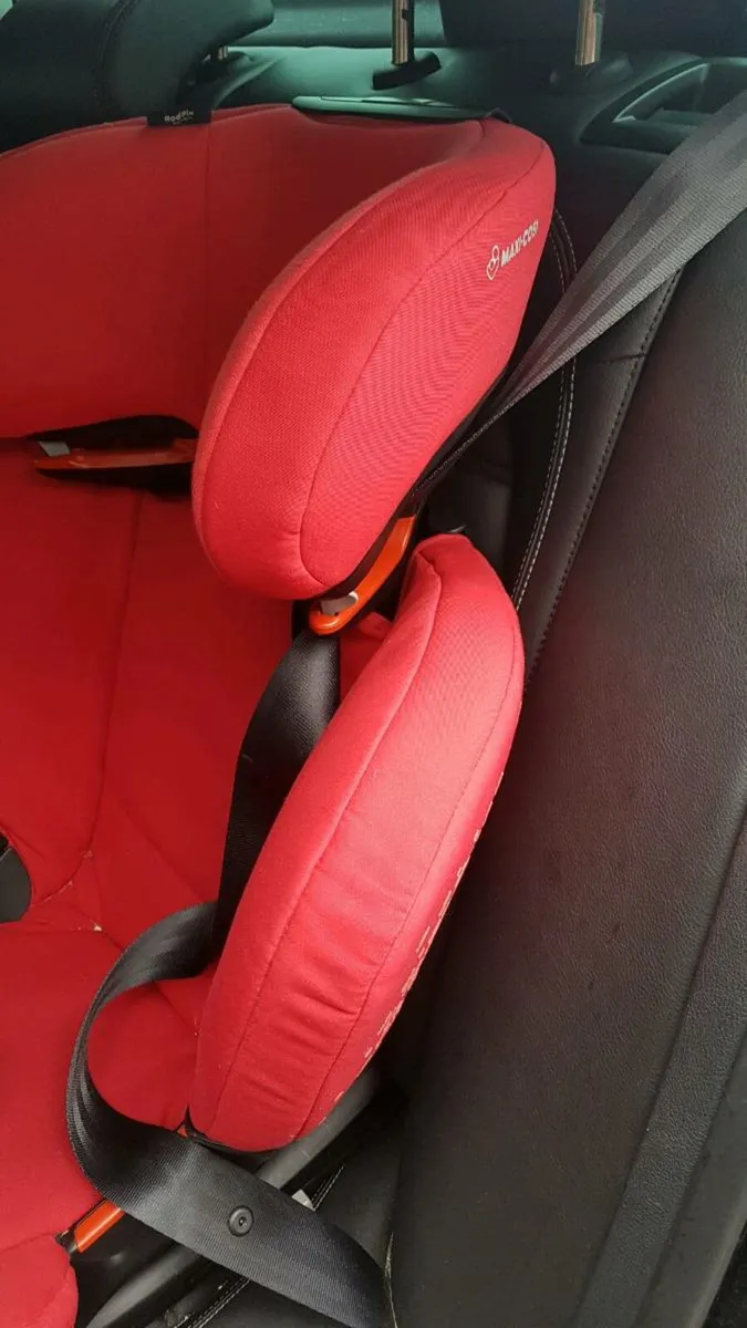 Car seat - Maxi cosi high back booster - Image 3