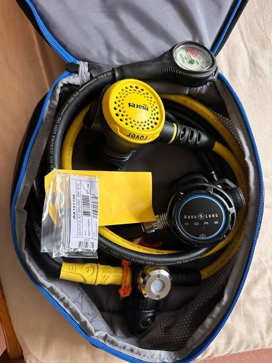 Aqualung core regulator set - Image 1