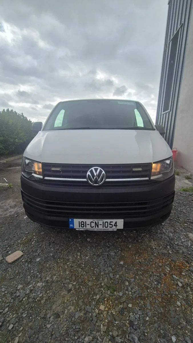 Volkswagen Transporter 2018 - Image 1