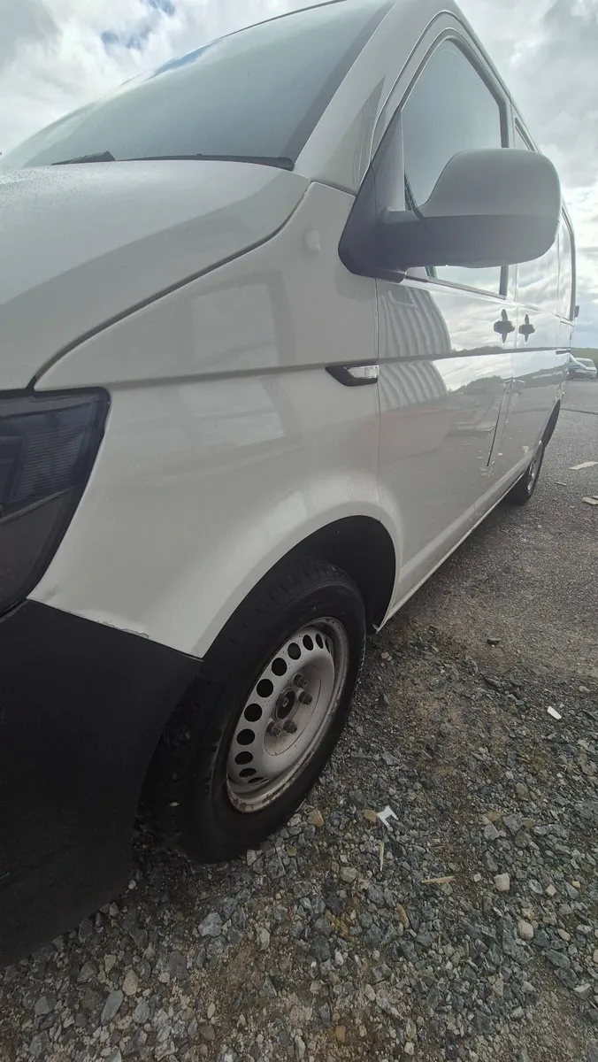 Volkswagen Transporter 2018 - Image 4