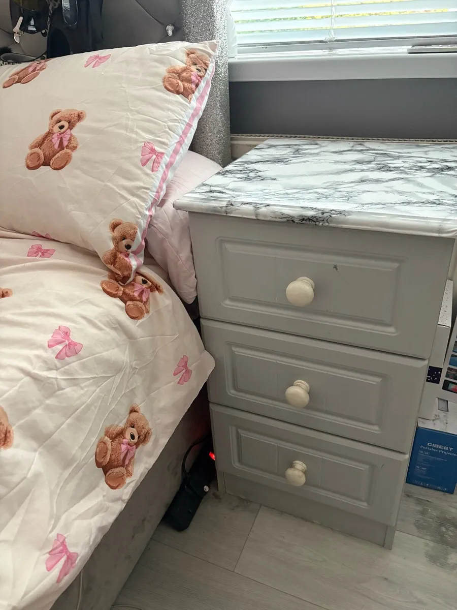 Bed mattresses and bed side locker - Image 2