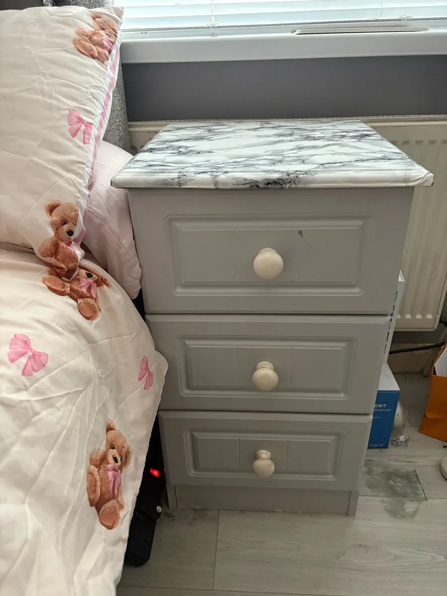 Bed mattresses and bed side locker - Image 3