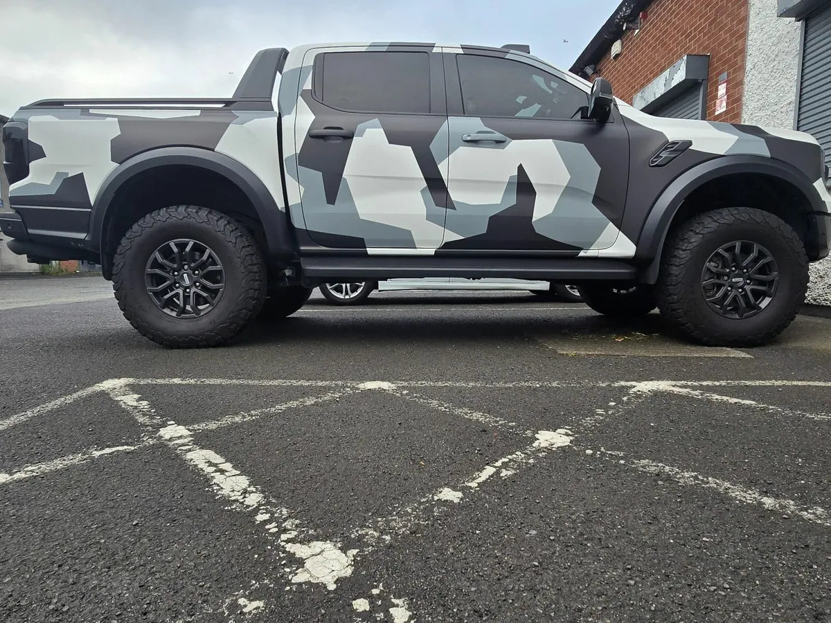 Ford Ranger Raptor 2023 - Image 3