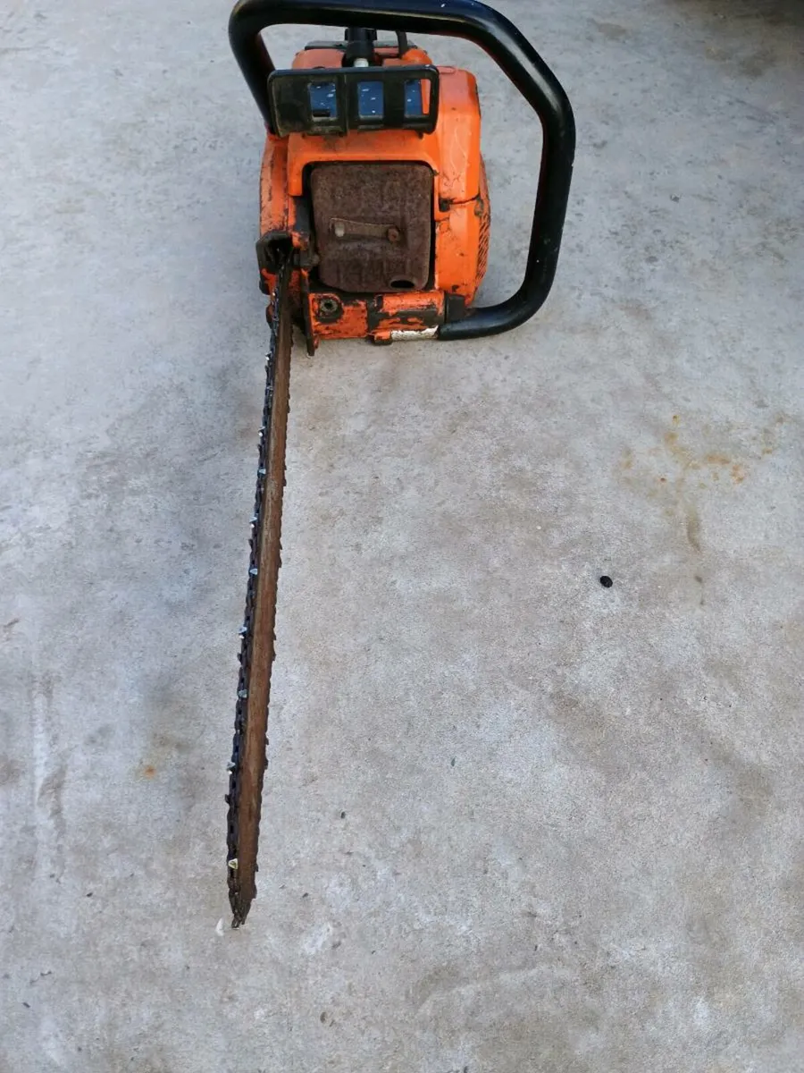 Chainsaw - Image 2