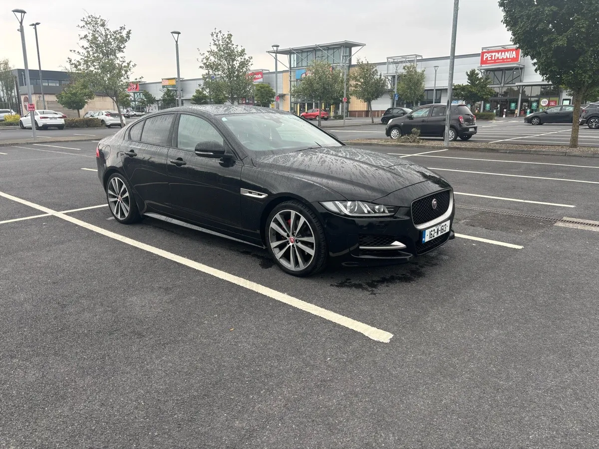 Jaguar XE - Image 1