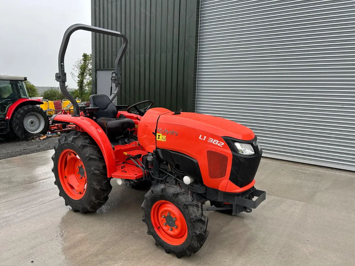 2021 Kubota L1-382 Compact Tractor - Image 4