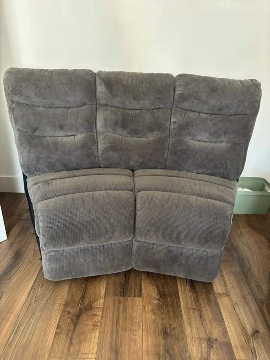 sofa (FREE) - Image 1