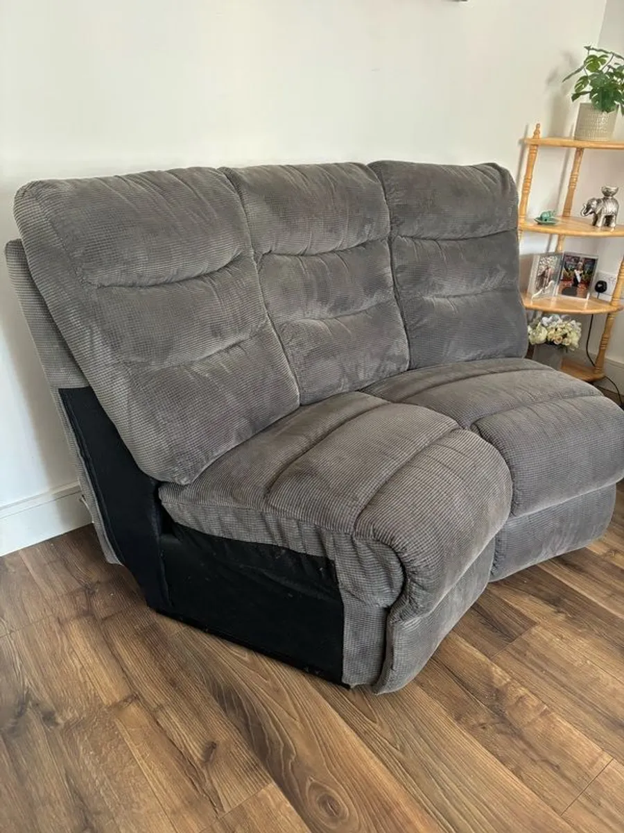 sofa (FREE) - Image 2