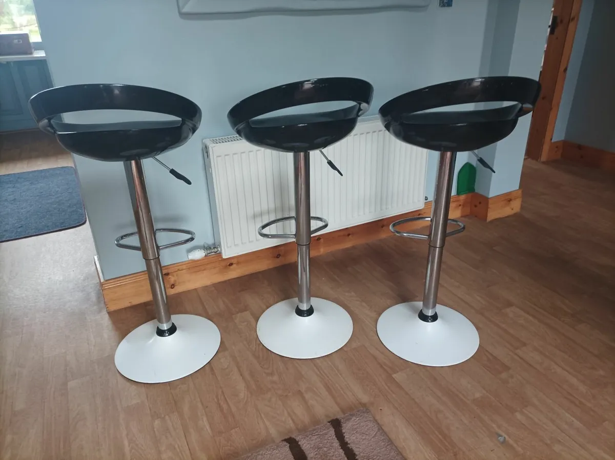 Bar stools - Image 2