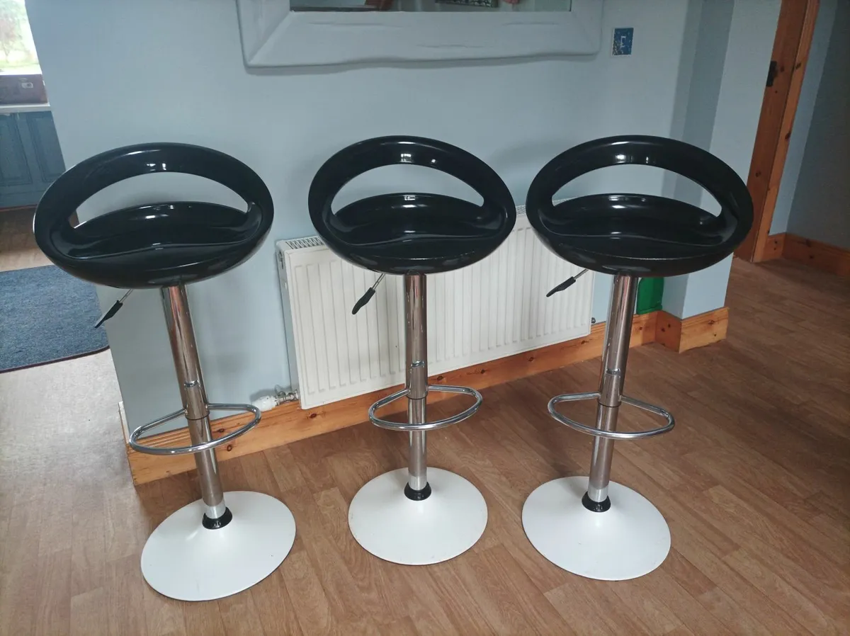 Bar stools - Image 4