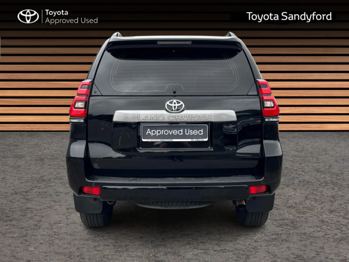Toyota Land Cruiser LWB COMMERCIAL MANUAL // AIR C - Image 4