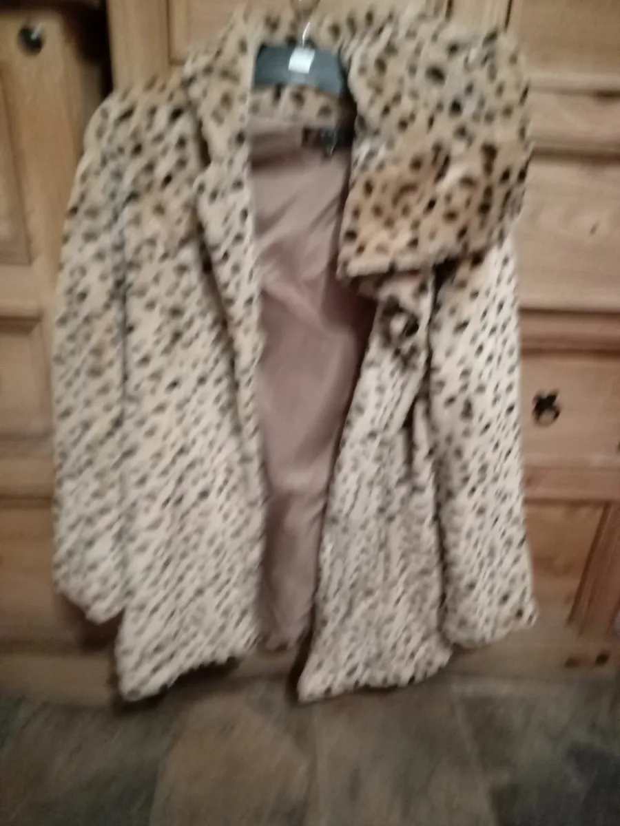 3ladies coats