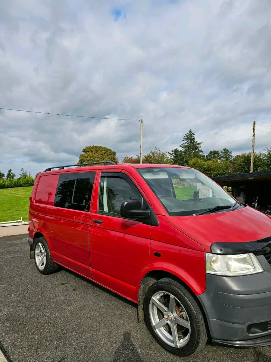 VW T5 Transporter day van - Image 1