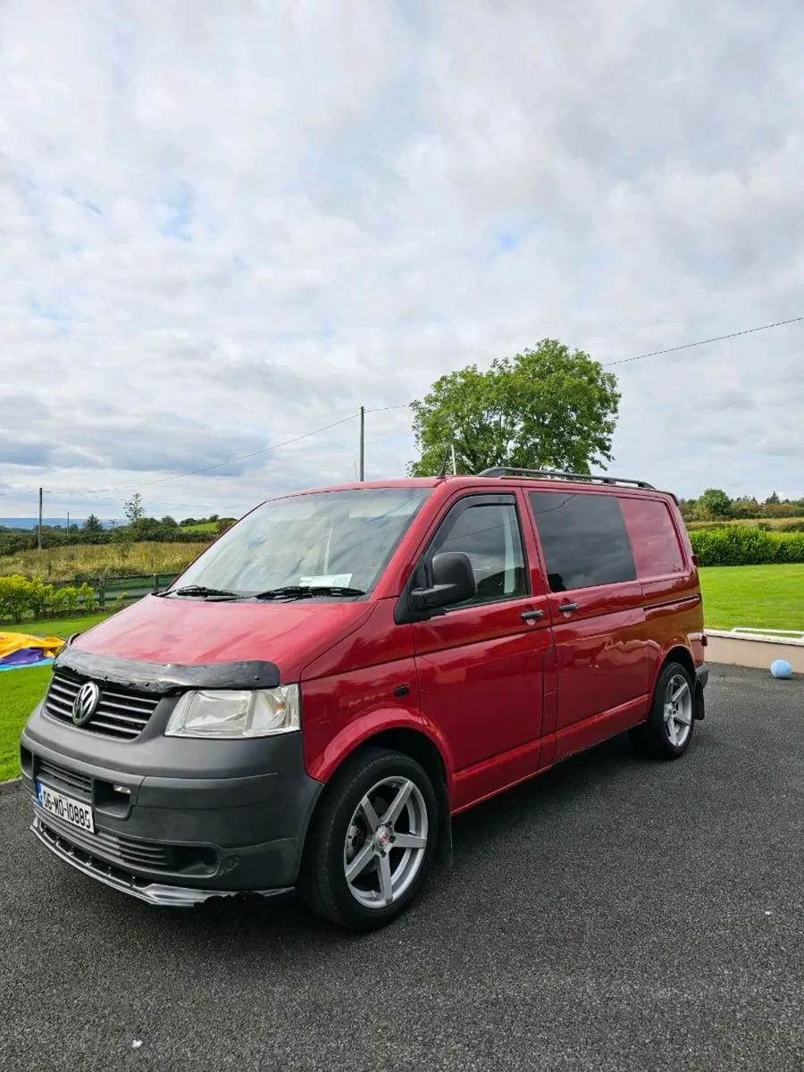 VW T5 Transporter day van - Image 2