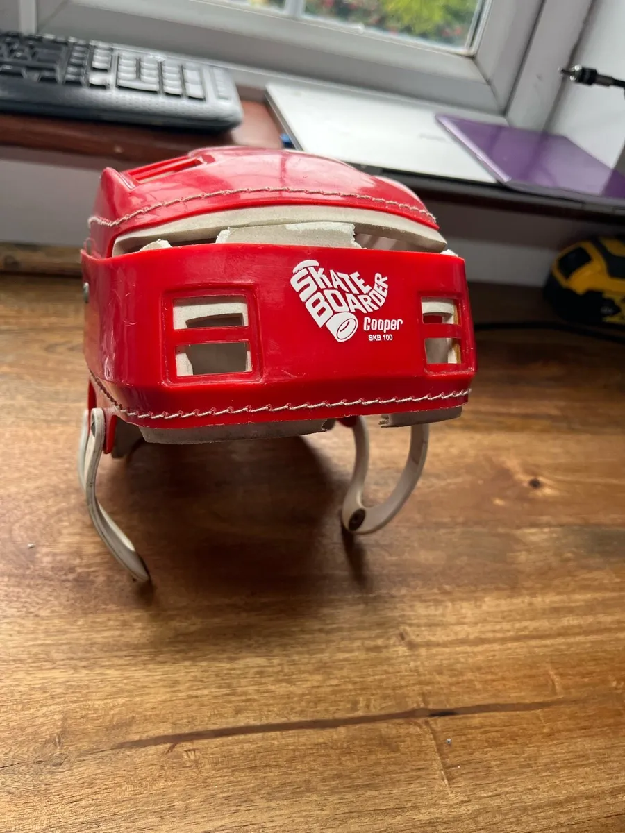Skateboarder Helmet - Image 2