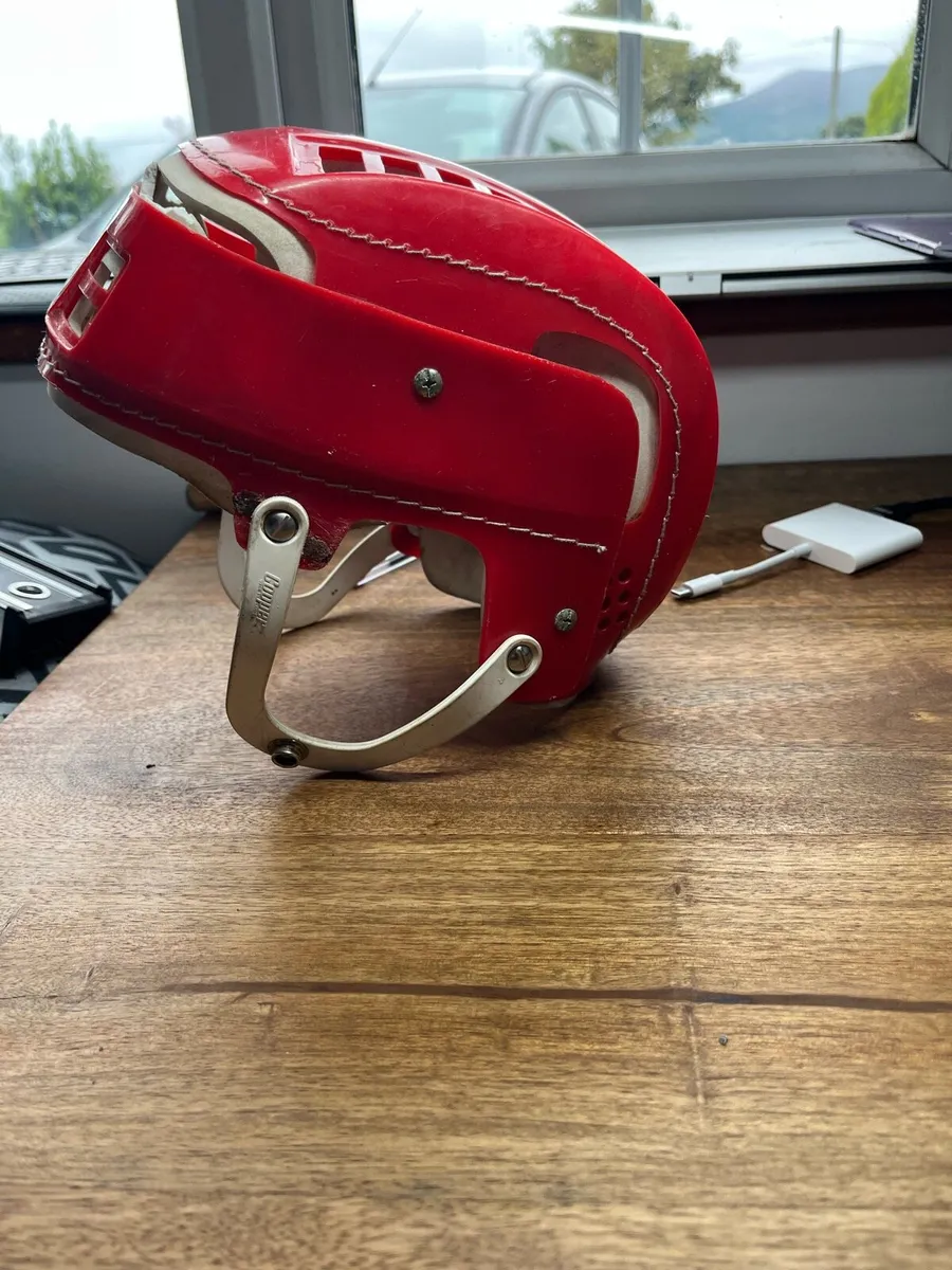 Skateboarder Helmet - Image 4