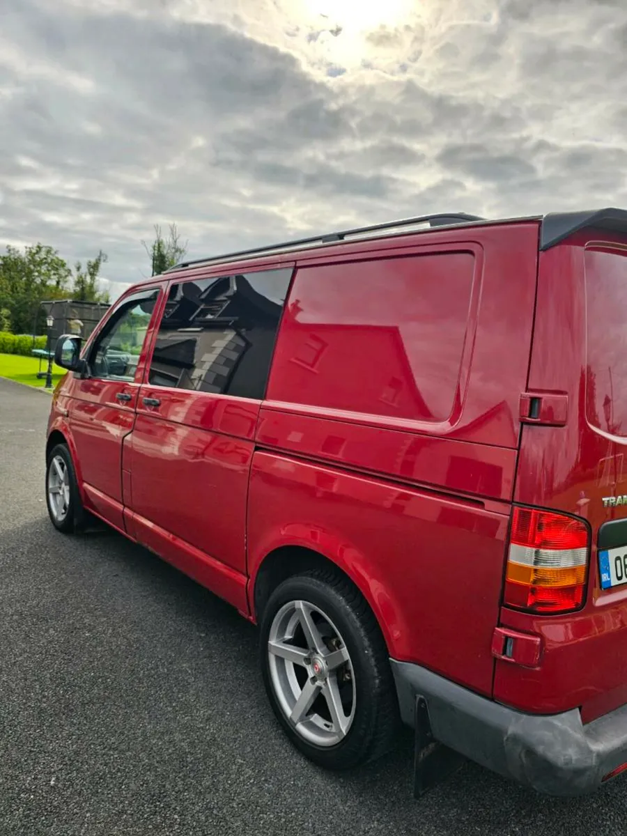 2006 VW t5 Transporter day van - Image 2