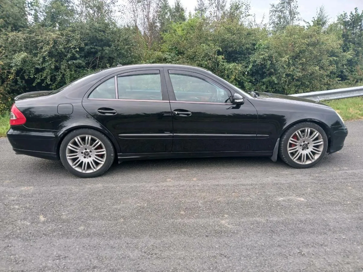 2008- Mercedes-Benz- E200 Kompressor - Image 4