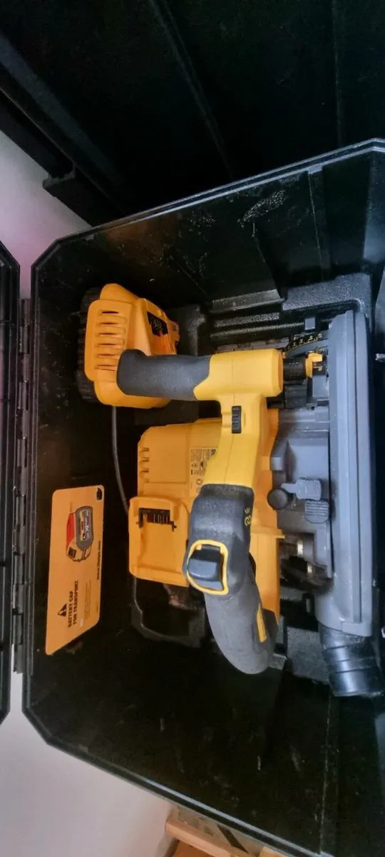 Dewalt battery tools - Image 4