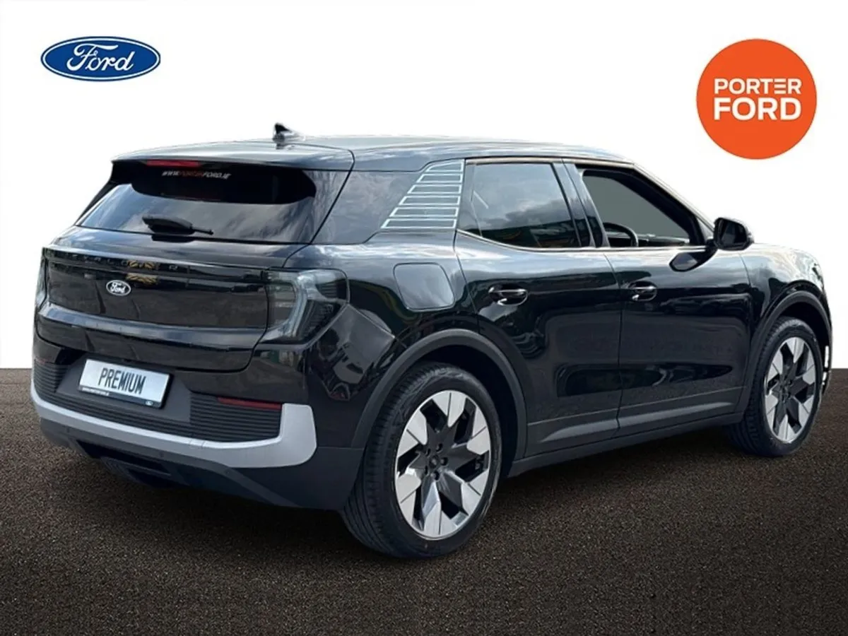 Ford Explorer Premium 77kwh Extended Range 286PS - Image 3
