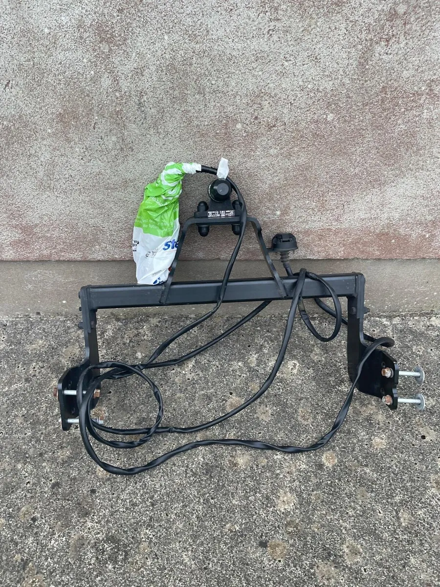 Tow Bar For Ford Transit Custom - Image 1