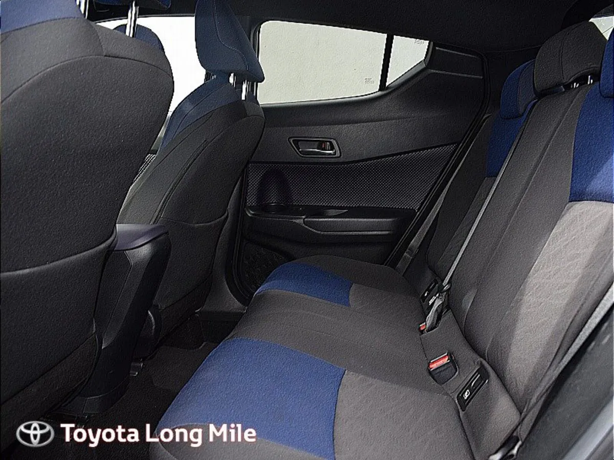 Toyota C-HR 1.8 Hybrid Luna Sport 5dr - Image 3