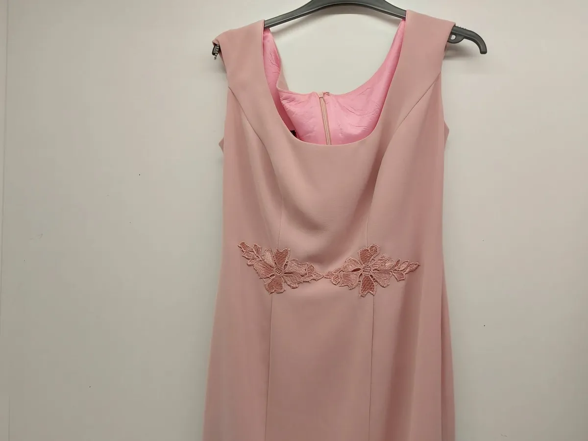 Online Auction Of Various Sized Dresses & More! - Image 2