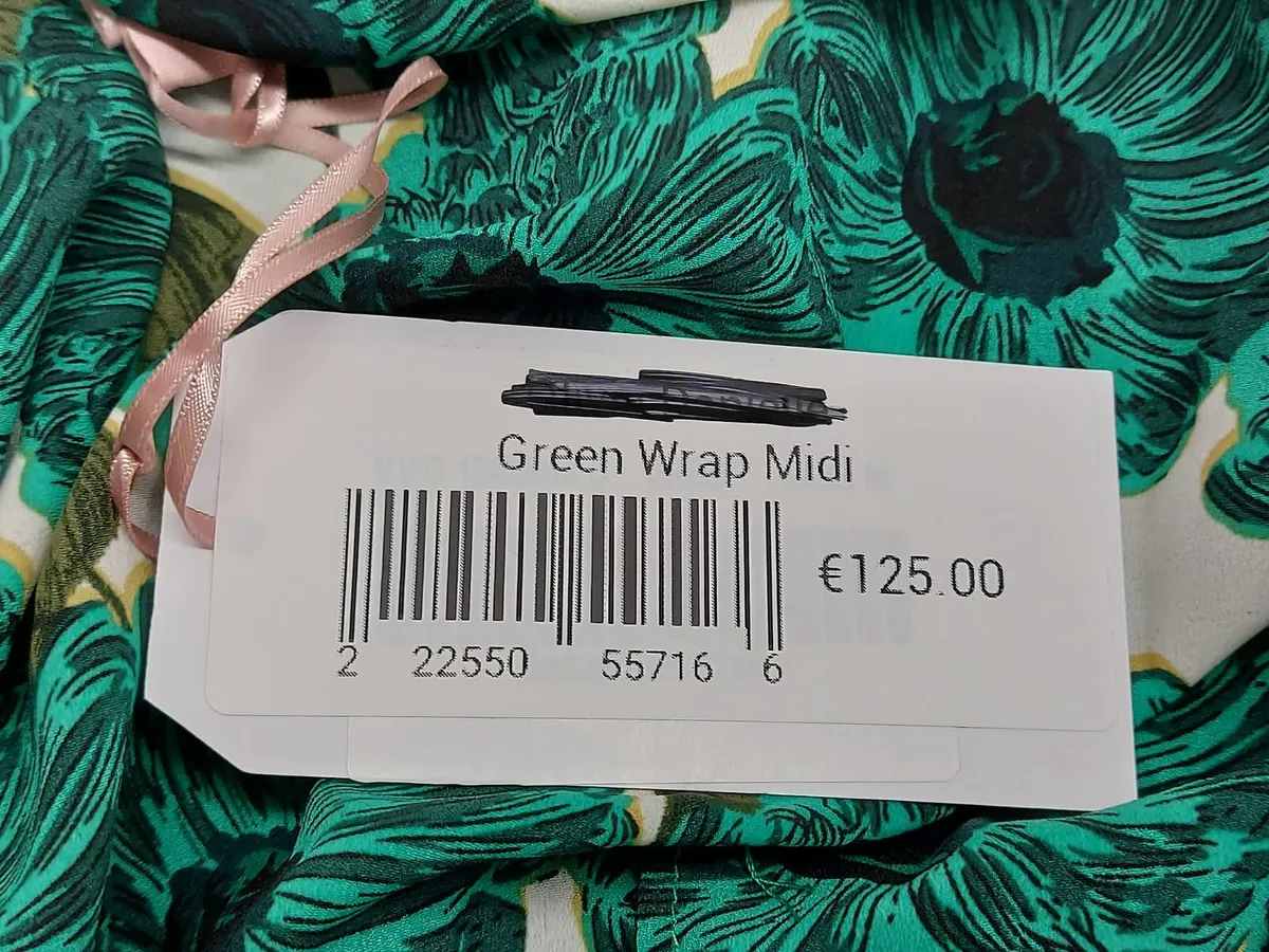 Online Auction Of A Selection Of Clothing & More! - Image 3