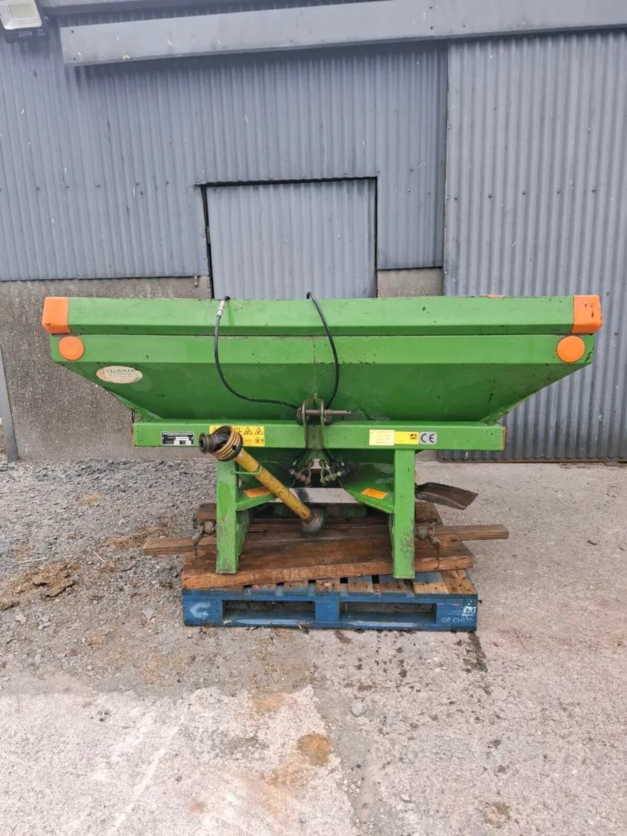 Amazone Spreader - Image 1