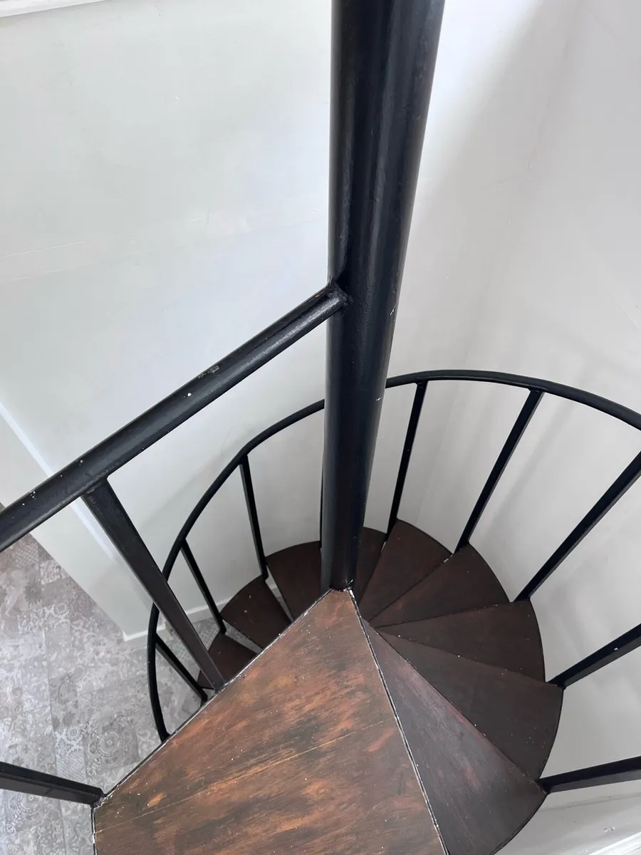 Spiral Staircase - Image 4