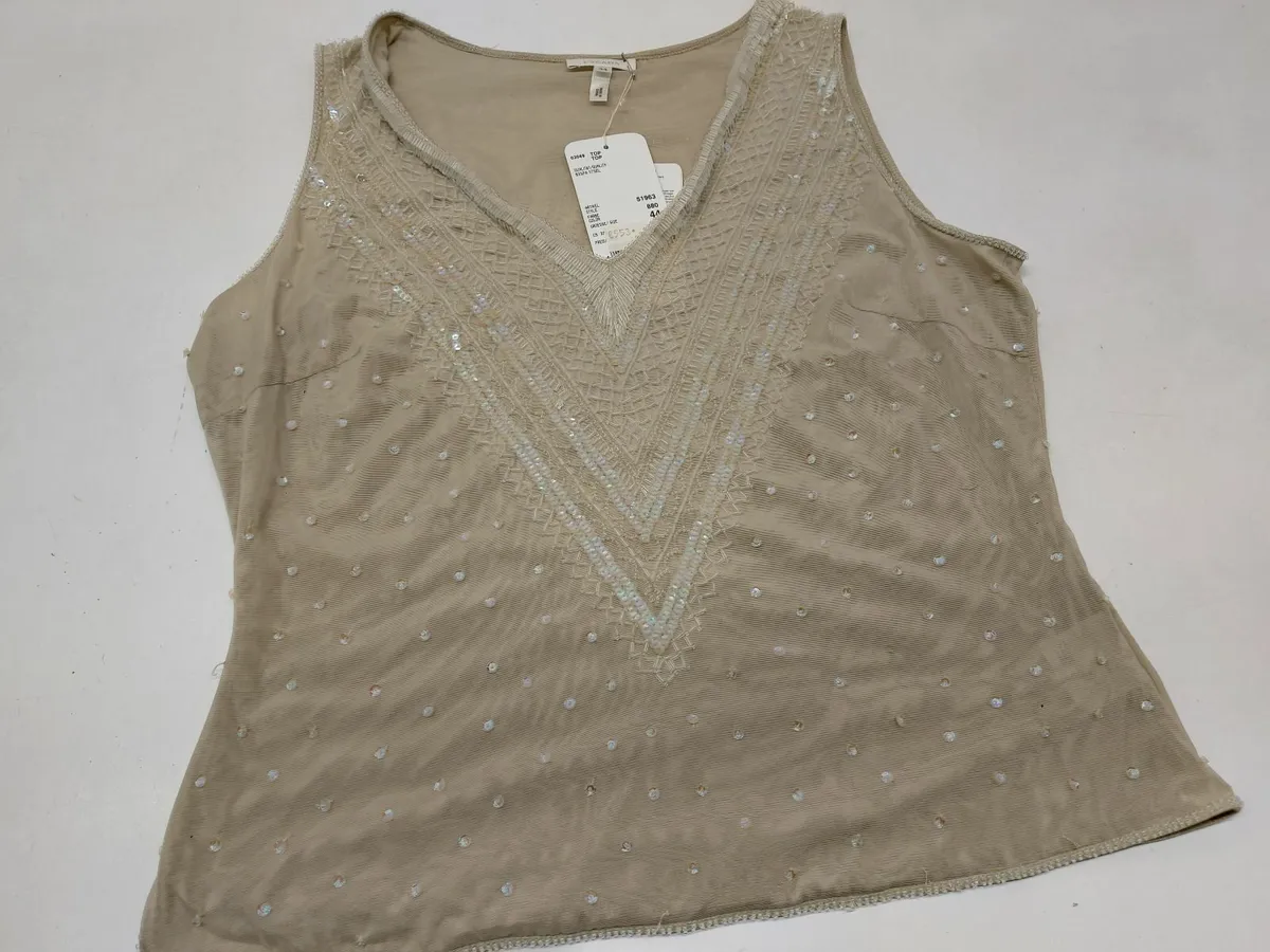 Online Auction Of A Selection Of Clothing & More! - Image 4